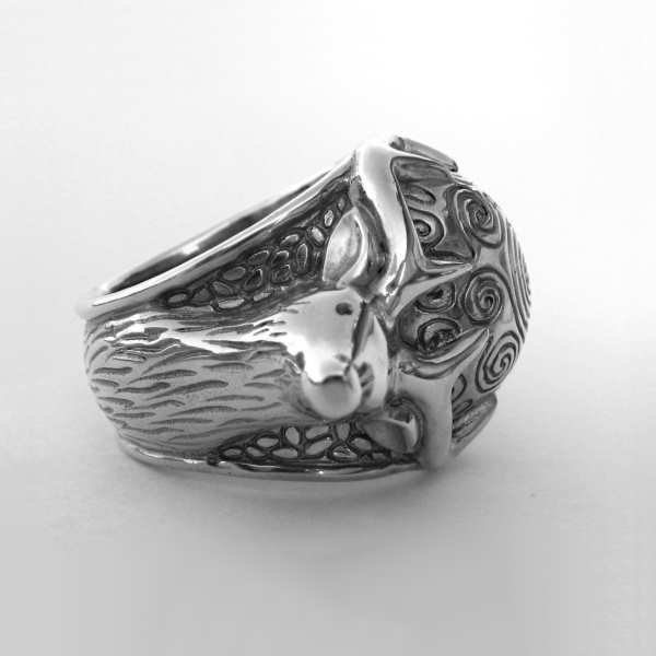 bague cerf avec dôme gravé de spirales bronze blanc