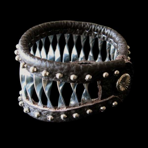 bracelet cuir et torsades en zinc